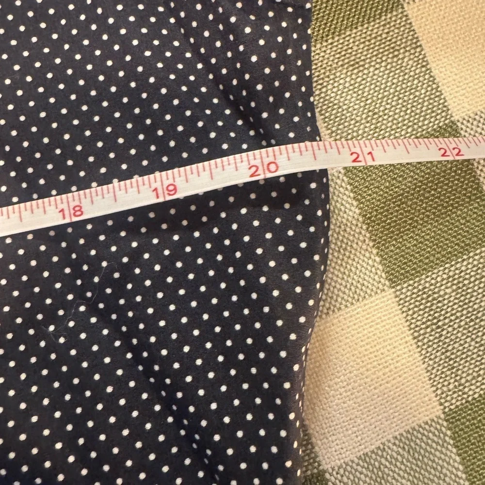Banana Republic Men’s Polkadot Buttondown